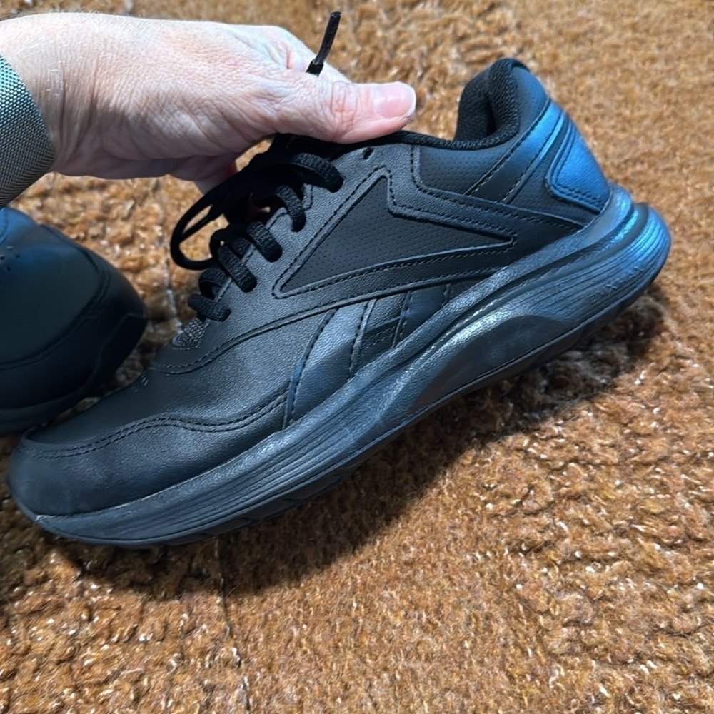 Reebok Women's Walk Ultra 7 DMX Max Shoe - Picture 11 of 13